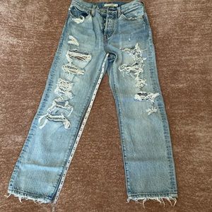 Destroyed Straight leg Levi’s wedgie jeans